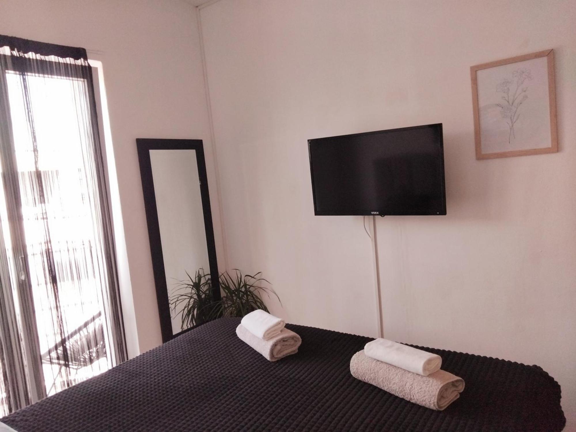Studio Apartman Marly Pula Exterior foto